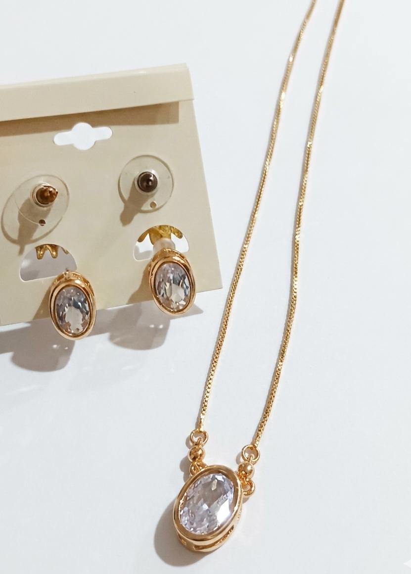 The Aurora Oval Set